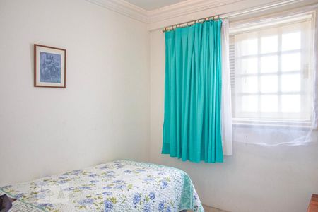 Casa para alugar com 500m², 4 quartos e 3 vagas Casa para alugar com 500m², 4 quartos e 3 vagasQuarto de Serviço 1