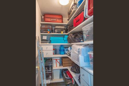 Casa para alugar com 500m², 4 quartos e 3 vagas Casa para alugar com 500m², 4 quartos e 3 vagasDispensa