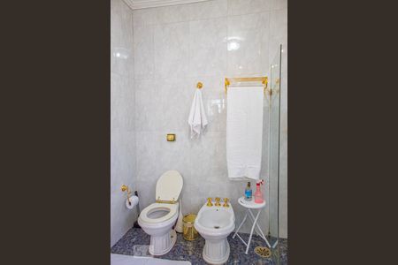 Casa para alugar com 500m², 4 quartos e 3 vagas Casa para alugar com 500m², 4 quartos e 3 vagasBanheiro do Quarto 3