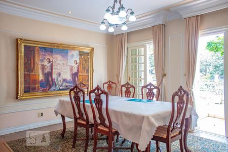 Casa para alugar com 500m², 4 quartos e 3 vagas Casa para alugar com 500m², 4 quartos e 3 vagasSala de Jantar