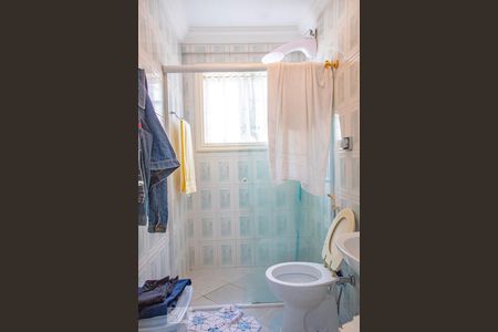 Casa para alugar com 500m², 4 quartos e 3 vagas Casa para alugar com 500m², 4 quartos e 3 vagasBanheiro de Serviço