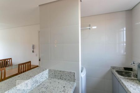 Cozinha e Área de Serviço de apartamento à venda com 2 quartos, 50m² em Floramar, Belo Horizonte