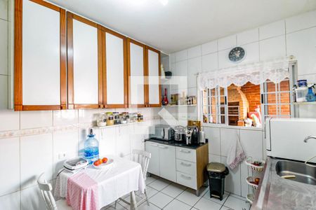 Casa à venda com 120m², 3 quartos e 2 vagas Casa à venda com 120m², 3 quartos e 2 vagasCozinha