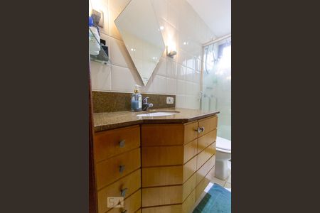 Apartamento para alugar com 110m², 4 quartos e 2 vagasBanheiro Corredor