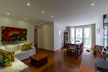 Sala de apartamento para alugar com 3 quartos, 110m² em Flamengo, Rio de Janeiro