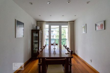 Sala de apartamento para alugar com 4 quartos, 110m² em Flamengo, Rio de Janeiro