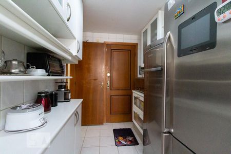 Apartamento para alugar com 110m², 4 quartos e 2 vagasCozinha