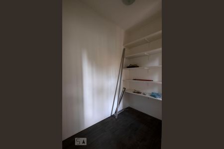 Apartamento à venda com 155m², 2 quartos e 1 vaga Apartamento à venda com 155m², 2 quartos e 1 vagaÁrea de Serviço - Quarto