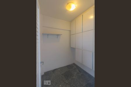 Apartamento para alugar com 90m², 3 quartos e 1 vagaÁrea de Serviço - Quarto