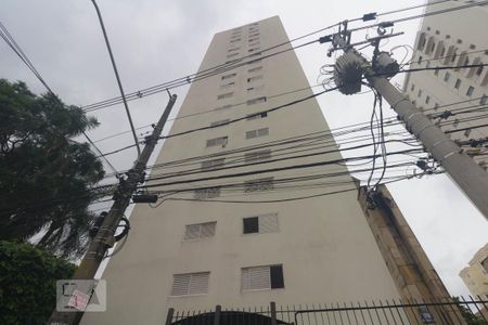 Apartamento para alugar com 90m², 3 quartos e 1 vagaFachada - Condomínio