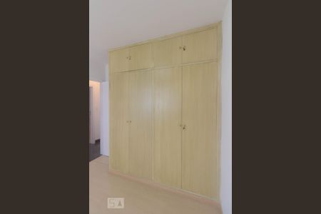 Apartamento para alugar com 90m², 3 quartos e 1 vagaQuarto 2