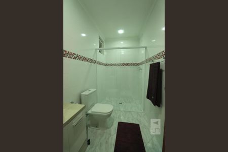 Casa à venda com 136m², 2 quartos e 2 vagasBanheiro da Suíte