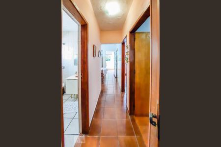 Casa à venda com 115m², 2 quartos e 2 vagasCorredor 