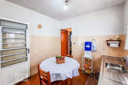 Casa à venda com 115m², 2 quartos e 2 vagasCozinha