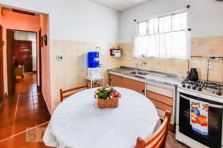 Casa à venda com 115m², 2 quartos e 2 vagasCozinha