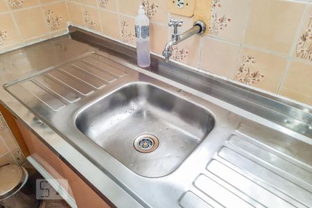 Casa à venda com 115m², 2 quartos e 2 vagasCozinha