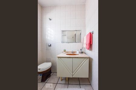 Casa à venda com 115m², 2 quartos e 2 vagasBanheiro