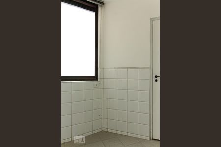 Apartamento para alugar com 85m², 2 quartos e 1 vagaÁrea de Serviço