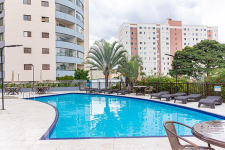 Apartamento para alugar com 85m², 2 quartos e 1 vagaÁrea comum - Piscina