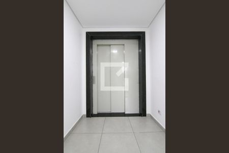 Apartamento para alugar com 35m², 1 quarto e sem vagaElevador