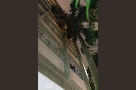 Apartamento para alugar com 60m², 2 quartos e sem vagaFachada