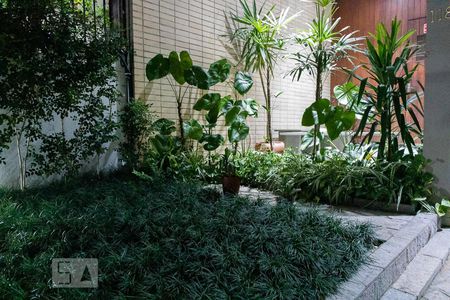 Apartamento para alugar com 60m², 2 quartos e sem vagaFachada