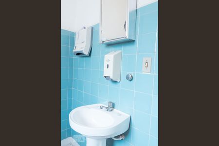 Casa à venda com 250m², 5 quartos e sem vaga Casa à venda com 250m², 5 quartos e sem vagaBanheiro 3