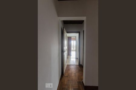 Corredor de apartamento para alugar com 3 quartos, 100m² em Mooca, São Paulo