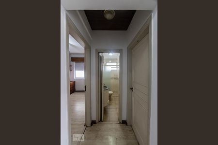 Corredor de apartamento para alugar com 3 quartos, 100m² em Mooca, São Paulo
