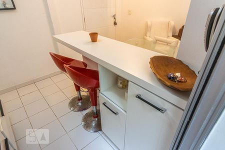Apartamento à venda com 54m², 2 quartos e 1 vagaCozinha