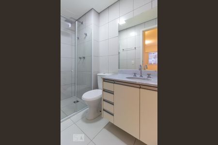Apartamento para alugar com 62m², 2 quartos e 1 vaga Apartamento para alugar com 62m², 2 quartos e 1 vagaBanheiro da Suíte