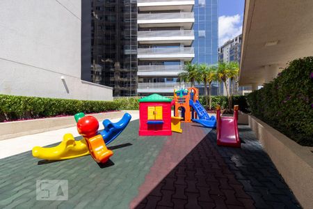 Apartamento para alugar com 62m², 2 quartos e 1 vaga Apartamento para alugar com 62m², 2 quartos e 1 vagaPlayground