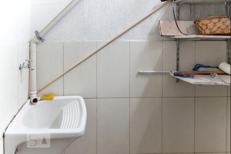 Casa de condomínio à venda com 72m², 2 quartos e 1 vagaÁrea de Serviço