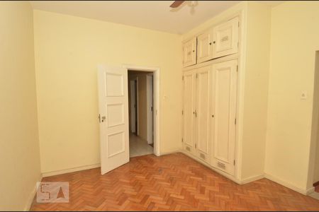 Apartamento à venda com 215m², 3 quartos e 1 vagaQuarto 1