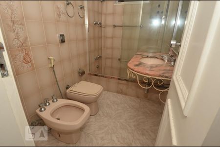 Apartamento à venda com 215m², 3 quartos e 1 vagaBanheiro