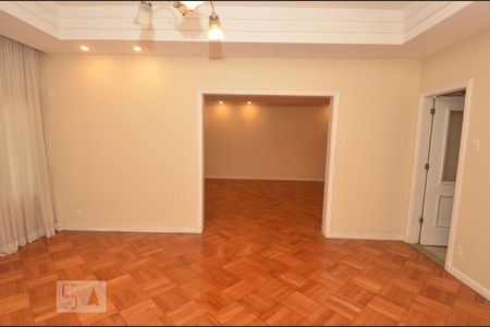 Apartamento à venda com 215m², 3 quartos e 1 vagaSala