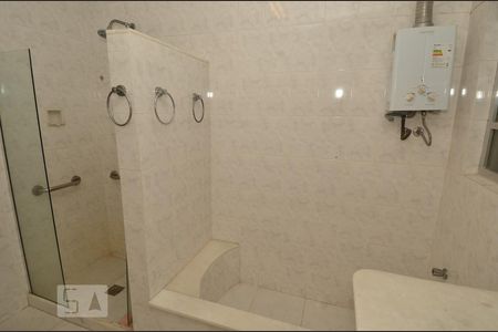 Apartamento à venda com 215m², 3 quartos e 1 vagaBanheiro 2