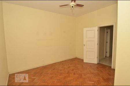 Apartamento à venda com 215m², 3 quartos e 1 vagaQuarto 1