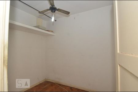 Apartamento à venda com 215m², 3 quartos e 1 vagaQuarto de Serviço