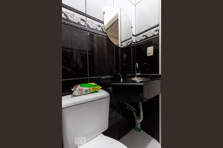 Lavabo de casa à venda com 4 quartos, 180m² em Jardim Sao Carlos (zona Leste), São Paulo