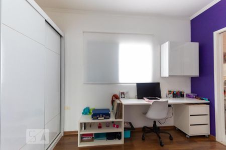 Casa à venda com 250m², 5 quartos e 5 vagasSuíte 2