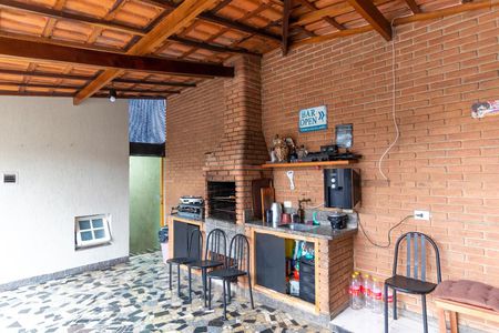 Casa à venda com 250m², 5 quartos e 5 vagasChurrasqueira