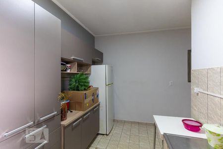 Casa à venda com 250m², 5 quartos e 5 vagasEdícula - Cozinha