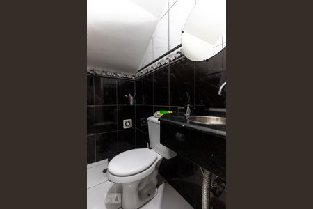 Casa à venda com 250m², 5 quartos e 5 vagasLavabo