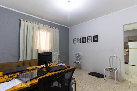 Casa à venda com 250m², 5 quartos e 5 vagasEdícula - Quarto