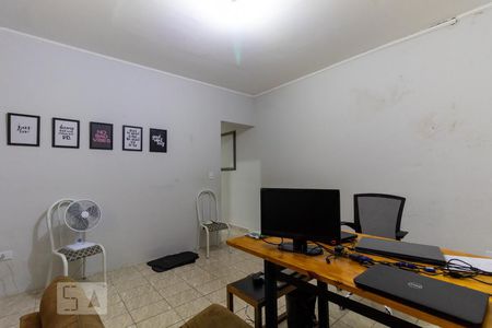 Casa à venda com 250m², 5 quartos e 5 vagasEdícula - Quarto
