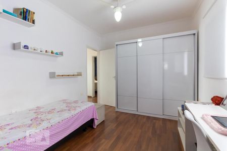 Casa à venda com 250m², 5 quartos e 5 vagasSuíte 2