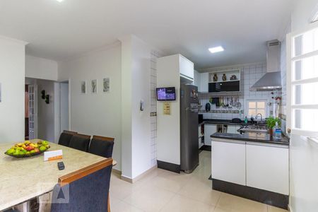 Casa à venda com 250m², 5 quartos e 5 vagasCozinha