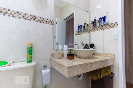 Banheiro da suíte 1 de casa à venda com 5 quartos, 250m² em Jardim Sao Carlos (zona Leste), São Paulo