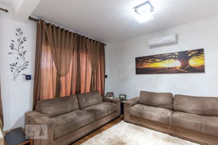 Casa à venda com 250m², 5 quartos e 5 vagasSala